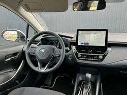 Srebrny (metalik) Nowe 2024 Toyota Corolla Comfort Sedan/Limuzyna | 116 900 zł