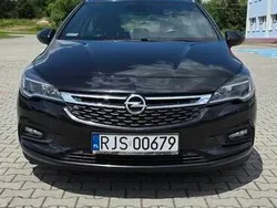 Czarny Używany 2018 Opel Astra Kombi | 41 500 zł (Dość drogi)