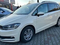 Inny kolor Używany 2019 VW Touran Minivan | 49 900 zł (Uczciwa cena)