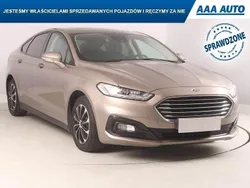 Złoty Używany 2019 Ford Mondeo | 61 499 zł (Dobra cena)