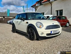 Kremowy Używany 2009 Mini ONE Hatchback | 18 900 zł (Dość drogi)
