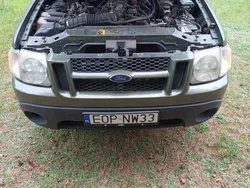 Używany 2002 Ford Explorer Sport SUV | 13 500 zł