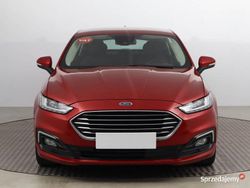 Czerwony Używany 2020 Ford Mondeo Hatchback | 69 999 zł (Dość drogi)