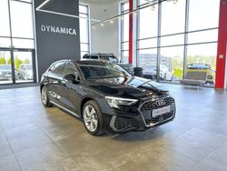 Czarny (metalik) Używany 2023 Audi A3 Hatchback | 129 900 zł