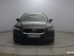 Czarny Używany 2021 Volvo V60 Momentum Kombi | 117 800 zł (Uczciwa cena)
