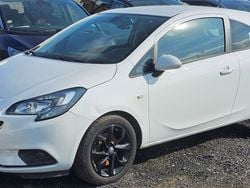 Biały Używany 2015 Opel Corsa Hatchback | 12 999 zł