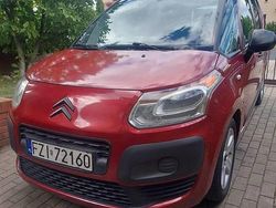 Czerwony Używany 2010 Citroën C3 Picasso Minivan | 9800 zł (Uczciwa cena)