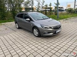 Beżowy Używany 2017 Opel Astra Kombi | 38 900 zł (Uczciwa cena)