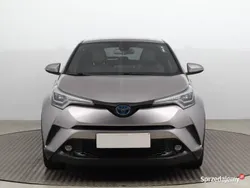 Szary Używany 2017 Toyota C-HR SUV | 79 999 zł (Uczciwa cena)
