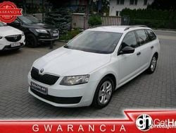Biały Używany 2015 Skoda Octavia Kombi | 29 900 zł (Dobra cena)