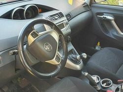 Czerwony Używany 2012 Toyota Verso Minivan | 22 000 zł (Dobra cena)