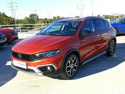 Pomarańczowy Używany 2021 Fiat Tipo Hatchback | 59 900 zł