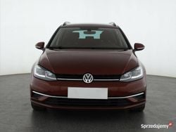 Bordowy Używany 2019 VW Golf VII Kombi | 66 999 zł (Uczciwa cena)