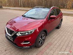 Czerwony Używany 2017 Nissan Qashqai N-Connecta SUV | 58 900 zł (Uczciwa cena)