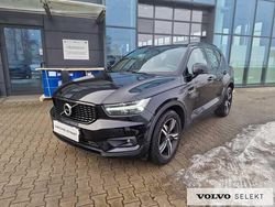 Czarny Używany 2021 Volvo XC40 R-Design SUV | 122 900 zł (Drogi)