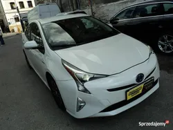Biały (metalik, perła) Używany 2018 Toyota Prius Hatchback | 73 000 zł (Drogi)