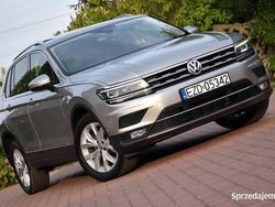 Beżowy Używany 2018 VW Tiguan Highline SUV | 82 900 zł (Uczciwa cena)