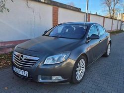 Szary Używany 2009 Opel Insignia Cosmo Sedan/Limuzyna | 13 500 zł (Uczciwa cena)