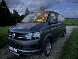 Szary Używany 2018 VW Caravelle Minivan | 105 000 zł