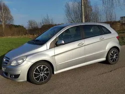 Używany 2009 Mercedes 180 Sedan/Limuzyna | 19 900 zł