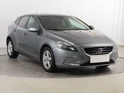 Szary Używany 2016 Volvo V40 Kombi | 43 999 zł (Uczciwa cena)