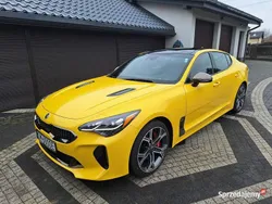 Żółty Używany 2018 Kia Stinger 2 Sedan/Limuzyna | 119 900 zł (Uczciwa cena)