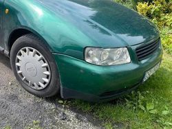 Zielony Używany 1999 Audi A3 Hatchback | 4000 zł (Uczciwa cena)