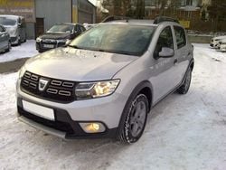 Srebrny (metalik) Używany 2017 Dacia Sandero Stepway Hatchback | 34 900 zł (Dość drogi)