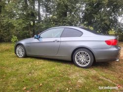 Grafitowy Używany 2007 BMW 320 Coupe | 22 500 zł (Uczciwa cena)