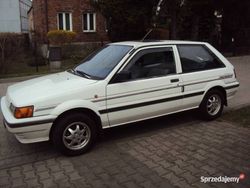 Biały Używany 1989 Nissan Sunny Hatchback | 6699 zł