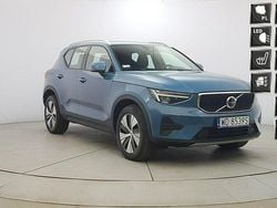 Niebieski Używany 2022 Volvo XC40 Core SUV | 126 850 zł (Uczciwa cena)
