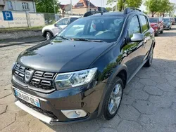 Czarny Używany 2017 Dacia Sandero Stepway Hatchback | 23 900 zł (Super Cena)