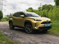 Złoty Używany 2022 Toyota Yaris Cross SUV | 107 999 zł (Dość drogi)