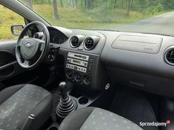 Używany 2004 Ford Fiesta Hatchback | 4700 zł (Uczciwa cena)