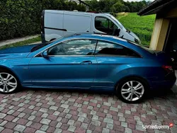 Niebieski Używany 2009 Mercedes E350 Coupe | 59 900 zł