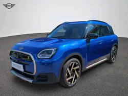 Blazing blue metalizowany Używany 2024 Mini Countryman SUV | 229 901 zł