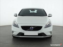 Biały Używany 2015 Volvo V40 Kombi | 58 999 zł
