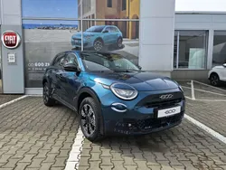 Lakier metalizowany turkusowy mare Nowe 2025 Fiat 600 SUV | 99 935 zł (Uczciwa cena)