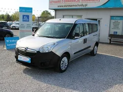 Srebrny (metalik) Używany 2016 Opel Combo Minivan | 29 186 zł