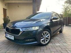 Szary Używany 2021 Skoda Octavia Ambition Kombi | 72 700 zł (Uczciwa cena)