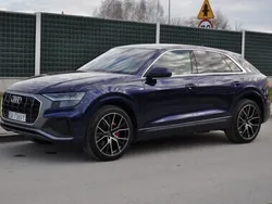 Niebieski Używany 2021 Audi Q8 SUV | 249 900 zł