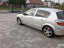 Srebrny Używany 2004 Opel Astra Hatchback | 9999 zł (Uczciwa cena)