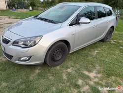 Srebrny Używany 2011 Opel Astra Kombi | 11 000 zł (Uczciwa cena)