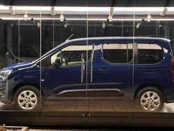 Niebieski Używany 2022 Opel Combo Life Edition+ Hatchback | 58 355 zł