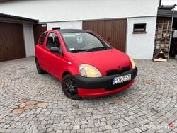 Czerwony Używany 2001 Toyota Yaris Hatchback | 3500 zł (Uczciwa cena)