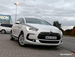 Biały Używany 2015 Citroën DS5 Hatchback | 29 900 zł (Uczciwa cena)