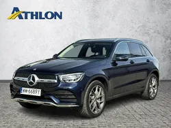 Czarny (metalik) Używany 2022 Mercedes GLC300 SUV | 219 400 zł