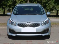 Srebrny Używany 2017 Kia Ceed Kombi | 28 999 zł (Uczciwa cena)