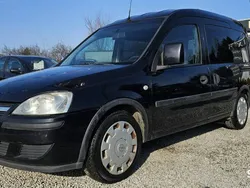 Czarny Używany 2009 Opel Combo Minivan | 12 800 zł (Dobra cena)