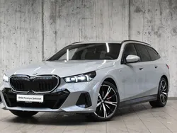 Szary brooklyn m metalizowany Używany 2024 BMW 520 Shadowline Kombi | 277 700 zł (Drogi)